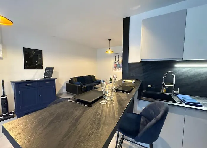 L'effervescence Lejlighed Magenta